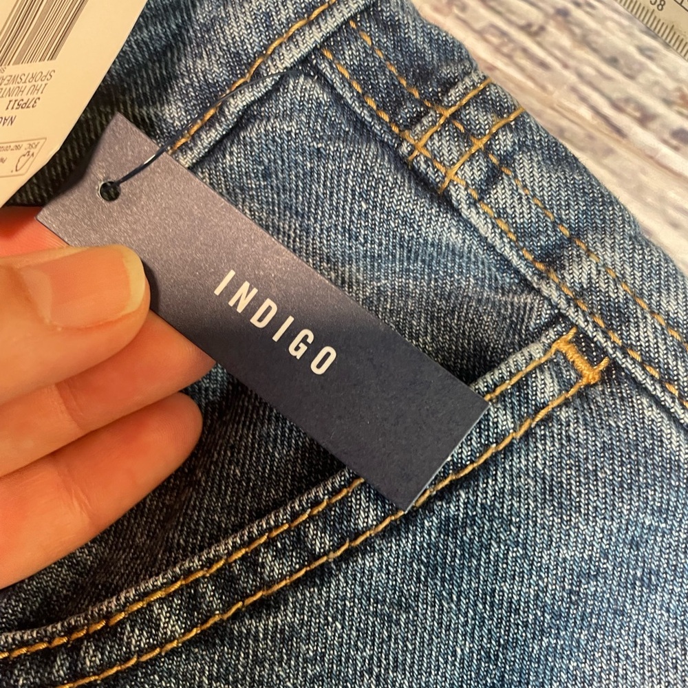 NWT Nautica Jeans Mid-Rise Boyfriend. Size 29. - Picture 12 of 14
